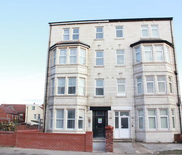 2 bedroom property to rent - Photo 1