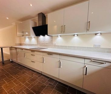 Etchingham - Photo 2