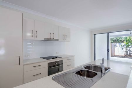 THE PINNACLE OF QUALITY & LOCATION - Photo 5