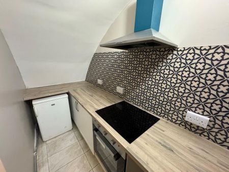 1 bedroom flat to rent - Photo 4