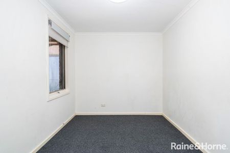 Perfect location for Family - Photo 2