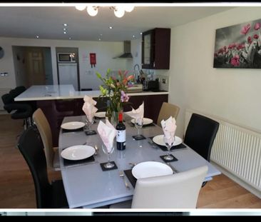 3 bedroom detached house to rent - Photo 2