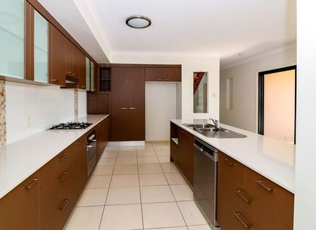 5 Lakeside Court,WINDAROO - Photo 2