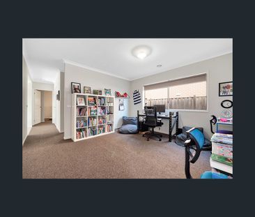 36 Macumba Drive, Clyde North, Vic 3978 - Photo 5