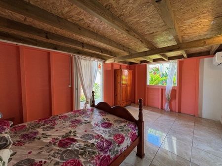 Location Maison 3 pièces 107m² STE ROSE 97115 - Photo 3