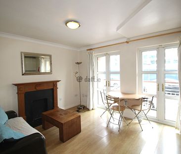 Apartment to rent in Dublin, Lime St - Photo 2