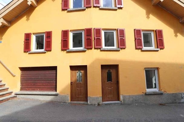 3 1/2-Zimmer-Wohnung im Erdgeschoss / Appratamento di 3 1/2 locali nel piano terra - Photo 1