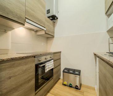 Very cozy room in Avinyó street - Photo 6