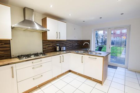 1 bedroom detached house to rent - Photo 4