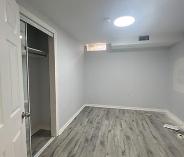 For Lease - 115 Chessington Avenue, East Gwillimbury, Ontario - Photo 2