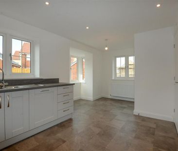 3 bedroom detached house to rent - Photo 1