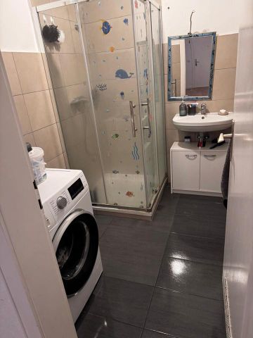 Ab dem 01.01.2025 bieten wir eine geräumige und helle 3-Zimmer-Wohnung im 3. OG in Minden an. Die Wohnung verfügt über drei gut geschnittene Zimmer, ein modernes Bad mit Dusche, ein separates WC... - Foto 4