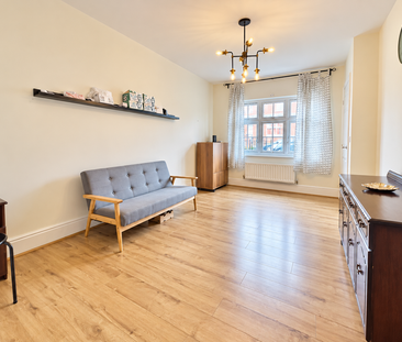 3 bedroom detached house to rent - Photo 2