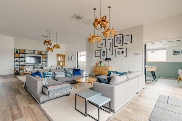 Studio to rent - Photo 1