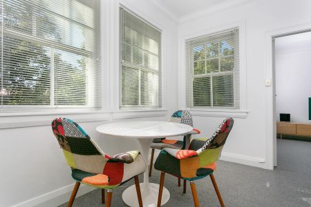 Sunlit Two Bedroom Apartment With Separate Study In The Heart Of Double Bay - Photo 2