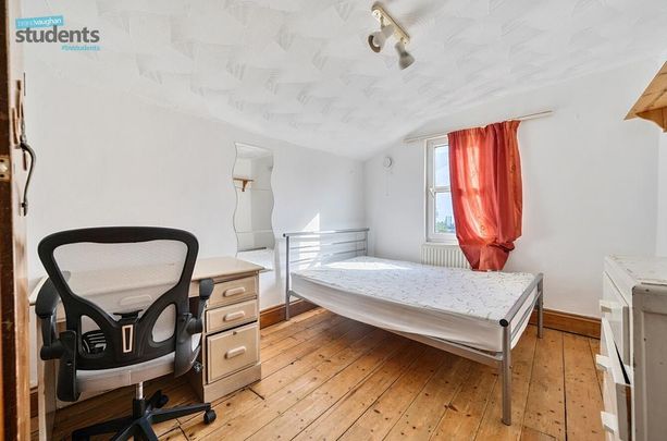 5 bedroom terraced house to rent - Photo 1