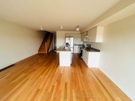 Townhouse For Lease | E8092520 - Photo 4