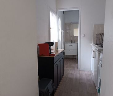 Location Appartement 1 pièce 27m² - Photo 4
