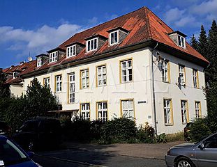 Lüneburg-Rotes Feld - Komplett sanierte 4-Zi.-Altbauwohnung im Dachgeschoss - Photo 1