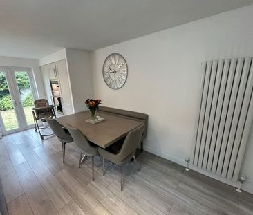 Trevor drive, Crosby, L23 2RN - Photo 5