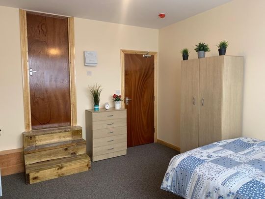 Studio Flat, St Pauls Road, N17 - Photo 1