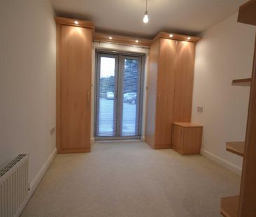 2 bed Apartment for Rent - Photo 3