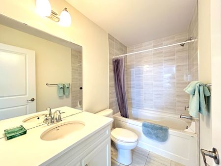 For Lease - 131 Beaveridge Avenue, Oakville, Ontario - Photo 3