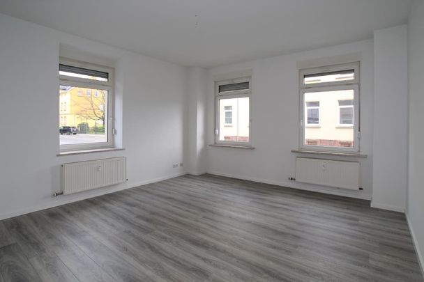 Kleine 4 Zi-Wohnung mit attraktivem Laminat – ID 321 - Photo 1