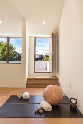 For Lease - 722 Lansdowne Avenue Unit# 1, Toronto, Ontario - Photo 1