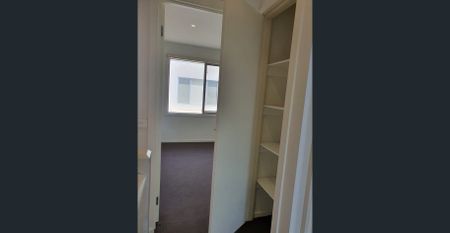 3 Storeys 2 Bedrooms Plus Study Townhouse for Rent and Available Now!: - Photo 5