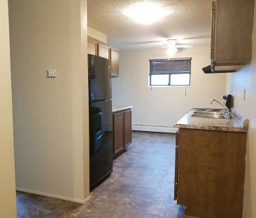 Quiet Suite Downtown – Great Location! (RP043) — Quiet, 2 Bedroom S... - Photo 1