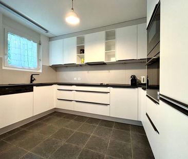 Beautiful furnished 3.5-room apartment with small terrace next to t... - Photo 5