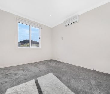 LOLVEY THREE BEDROOM TOWNHOUSE IN QUIET LOCATION - Photo 4