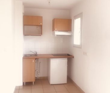 Location Appartement 2 pièces 45m² GIRONDE SUR DROPT 33190 - Photo 2