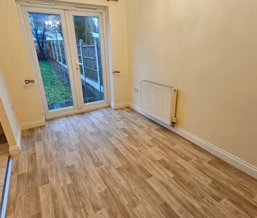 3 bedroom townhouse to rent - Photo 2