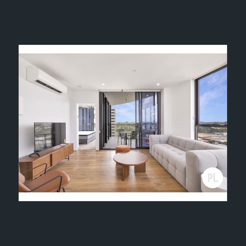 Furnished 1 bedroom - rooftop with pool, spa, sauna, steam room and cold plunge - Photo 1