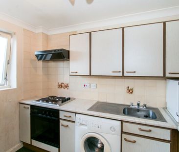 1 bedroom apartment to rent Hamilton Court, 13-15 Wellington Road, ... - Photo 1