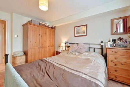 Chenies Way, Watford, Watford, WD18 - Photo 5