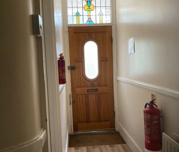 Room in a Shared House, Forest Road, E17 - Photo 3