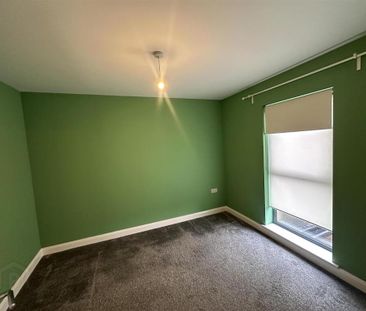 9 Rockland View, Ballyclare, BT39 9LZ - Photo 3