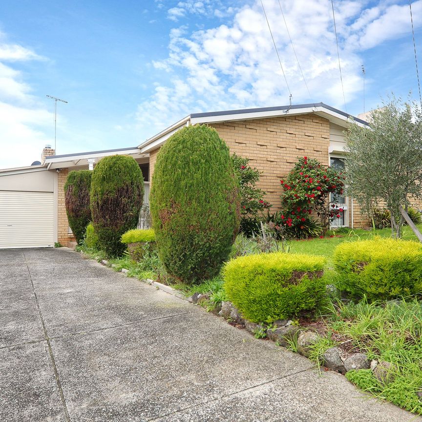 11 Tudor Road, Doncaster - Photo 1