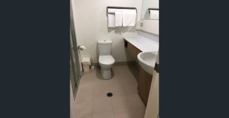 Inner-City 2 bedroom 2bathroom Apartment only $660 - Photo 5