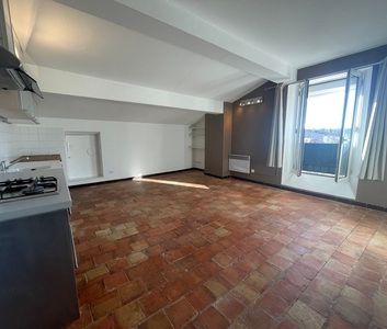 Location Appartement 2 pièces 40m² BESSE SUR ISSOLE 83890 - Photo 5