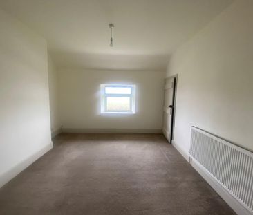 4 bedroom terraced house to rent - Photo 3