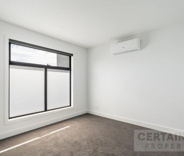 Modern Family Living in the Heart of Donnybrook! - Photo 5