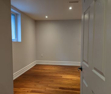 For Lease - 107 Murray Drive Unit# Lower, Aurora, Ontario - Photo 2