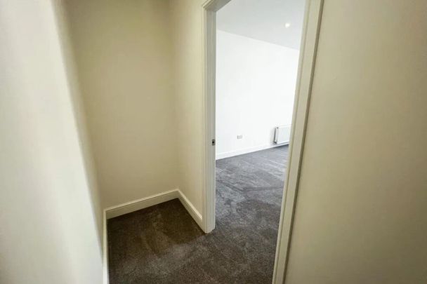 Lowgate - Photo 1