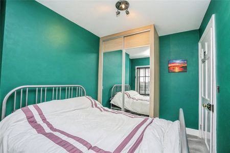 London Road, - Photo 4