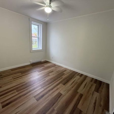 231 William St, Unit 1, Midland, ON - Photo 1