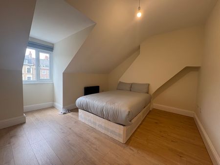 Bedsit, Romford Road, E15 - Photo 3